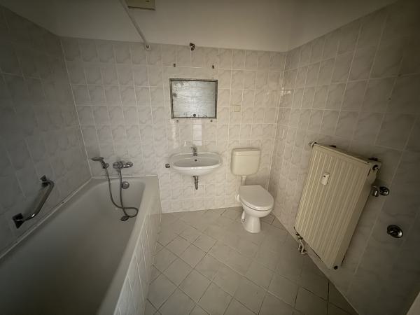 Vermietung 4Raum Wohnung Emmerichstr 75 02826 Görlitz mit DSL, Separate Küche, Kabel TV, Balkon, Abstellkammer