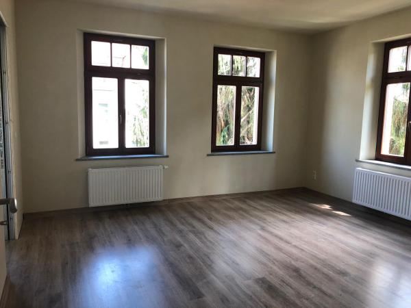 Vermietung 3Raum Wohnung Ãußere Zittauer Str 50 02708 Löbau mit DSL, Separate Küche, Stellplatz, Balkon, Keller