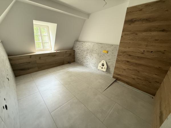 Vermietung 3Raum Wohnung Bismarckstr 8 02826 Görlitz mit DSL, Stellplatz, Kabel TV, Balkon, Fußbodenheizung, Erstbezug, Abstellkammer, GästeWC, Hinterhaus, Keller