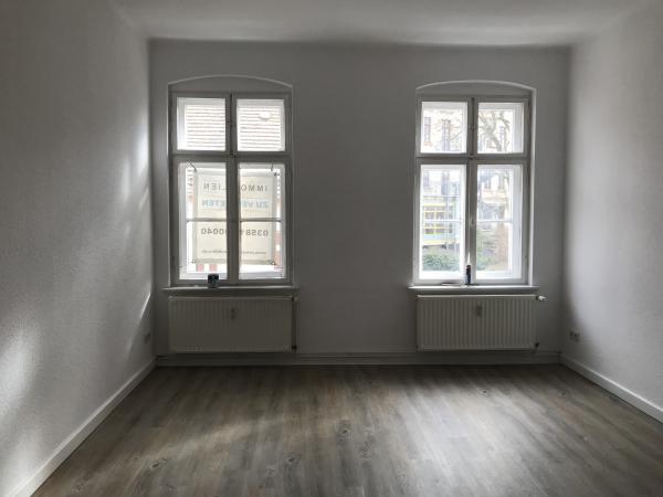 Vermietung 2Raum Wohnung Bautzener Strasse 02826 Görlitz mit Separate Küche, DSL