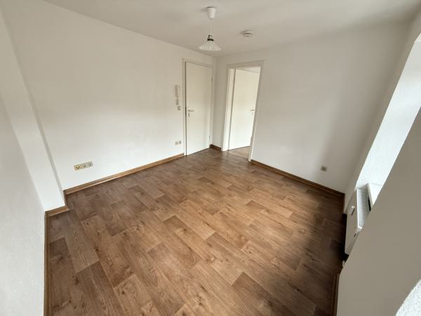 Vermietung 2Raum Wohnung Elisabethstr 24  02826 Görlitz  mit DSL, Separate K&uuml;che, Einbauk&uuml;che, Kabel TV, Keller, Dachboden