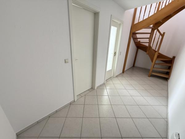 Vermietung 3Raum Wohnung Blumenstr 56  02826 Görlitz  mit DSL, Separate K&uuml;che, Stellplatz, Kabel TV, Maisonette, Abstellkammer, GästeWC, Keller