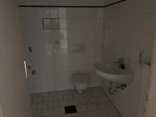 Vermietung 3Raum Wohnung Jauernicker Strasse 02826 Görlitz mit Abstellkammer, Garage, Balkon, Kabel TV, Separate Küche, DSL