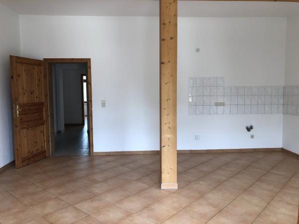 Vermietung 4Raum Wohnung Rauschwalder Strasse 02826 Görlitz mit GästeWC, Abstellkammer, Lift, Balkon, Kabel TV, Stellplatz, DSL