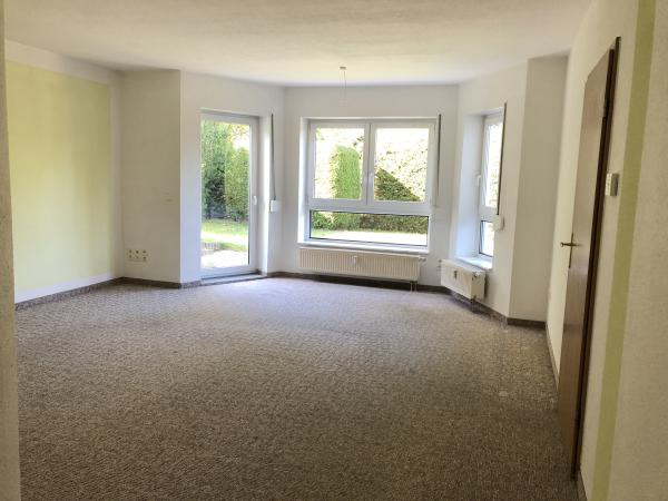 Vermietung 2Raum Wohnung Schlaurother Straße 02827 Görlitz mit Abstellkammer, Terrasse, Stellplatz, Separate Küche