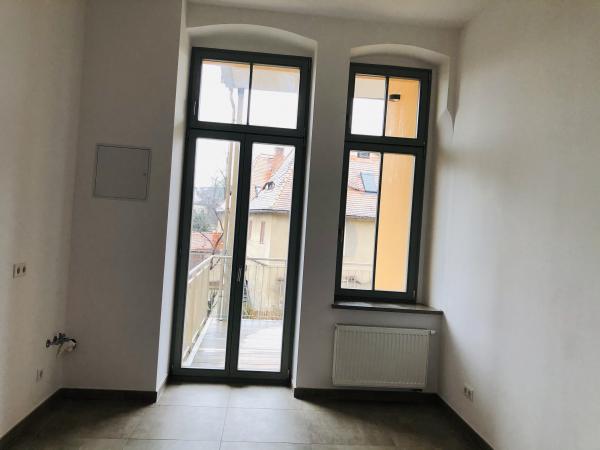 Vermietung 1Raum Wohnung Gartenstrasse 02826 Görlitz mit Abstellkammer, Parkett, Fußbodenheizung, Terrasse, Kabel TV, Stellplatz, Separate Küche, DSL