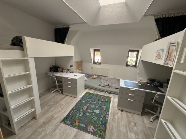 Vermietung 3Raum Wohnung Kunnerwitzer Str 5  02826 Görlitz  mit DSL, Stellplatz, Einbauk&uuml;che, Kabel TV, Balkon, Abstellkammer, Keller