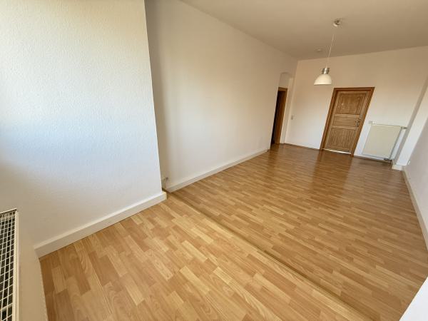 Vermietung 3Raum Wohnung Lutherplatz 8  02826 Görlitz  mit DSL, Separate K&uuml;che, Einbauk&uuml;che, Kabel TV, Abstellkammer, Keller, Dachboden