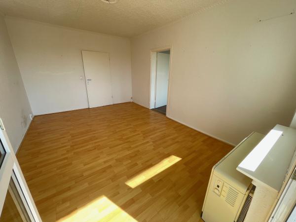 Vermietung 2Raum Wohnung Dorfstr 144 02829 Zodel mit Separate Küche, Balkon, Keller, Dachboden
