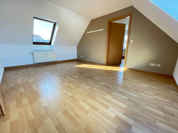 Vermietung 4Raum Wohnung Horkaer Str 1 02906 Niesky mit Einbauküche, Kabel TV, Maisonette, Garage, Abstellkammer, GästeWC