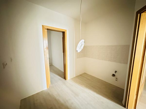 Vermietung 1Raum Wohnung Marienplatz 2 02826 Görlitz mit DSL, Separate Küche, Kabel TV, Abstellkammer, Keller