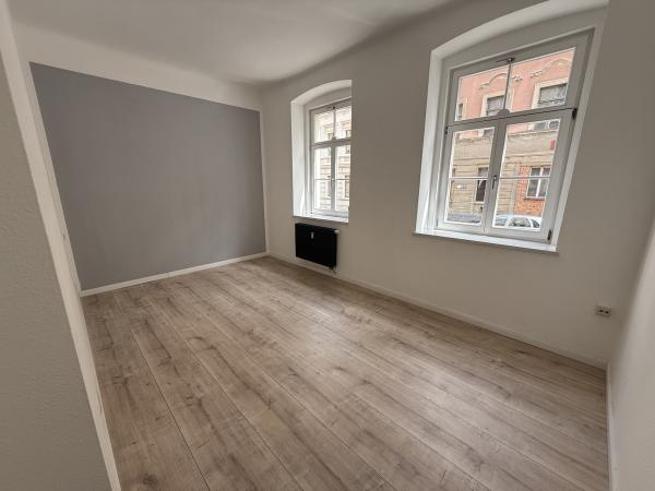 Vermietung 4Raum Wohnung Krölstr 49  02826 Görlitz  mit DSL, Stellplatz, Kabel TV, Balkon, Lift, Abstellkammer, eigener Garten, Keller, Dachboden