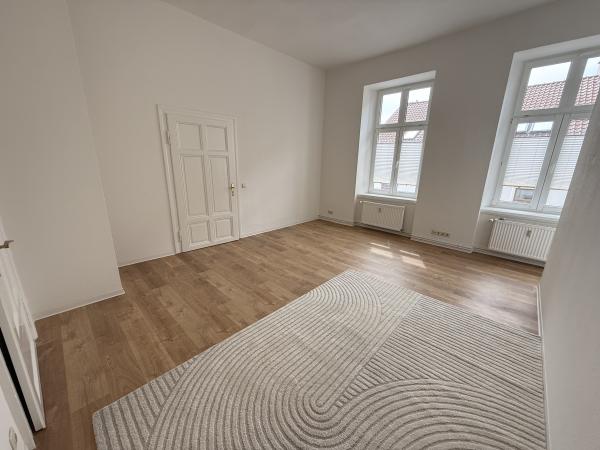 Vermietung 2Raum Wohnung Struvestr 8Bismarckstr 5  02826 Görlitz  mit DSL, Separate K&uuml;che, Kabel TV, Abstellkammer, Keller