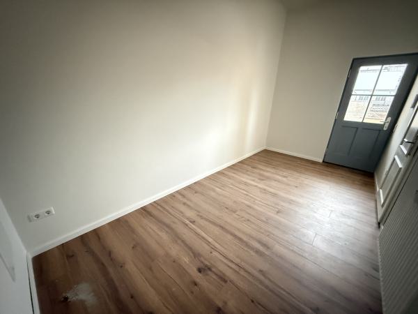 Vermietung 2Raum Wohnung Schillerstr 8  02826 Görlitz  mit DSL, Stellplatz, Kabel TV, Balkon, Erstbezug, Keller