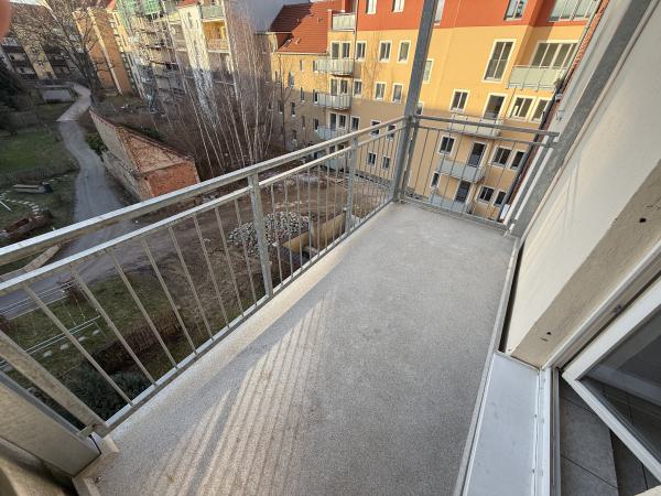 Vermietung 4Raum Wohnung Pestalozzistr 13  02708 Löbau   mit DSL, Separate K&uuml;che, Kabel TV, Balkon, Abstellkammer, Keller