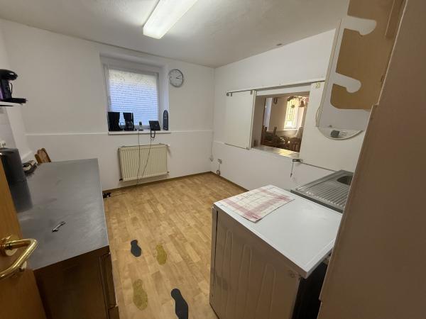 Vermietung Mehrraum  Schulstr 7  02826 Görlitz  mit DSL, Separate K&uuml;che, Stellplatz, Einbauk&uuml;che, Kundenparkplätze, Abstellkammer, Hinterhaus, möbliert