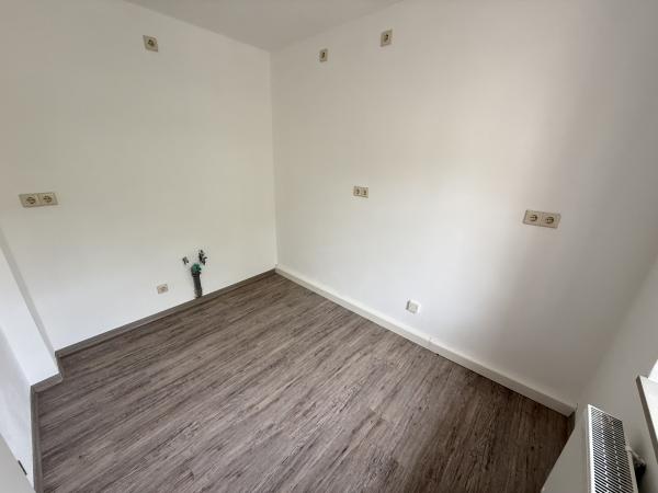 Vermietung 2Raum Wohnung Alter Ring 2  02894 Reichenbach   mit DSL, Separate K&uuml;che, Stellplatz
