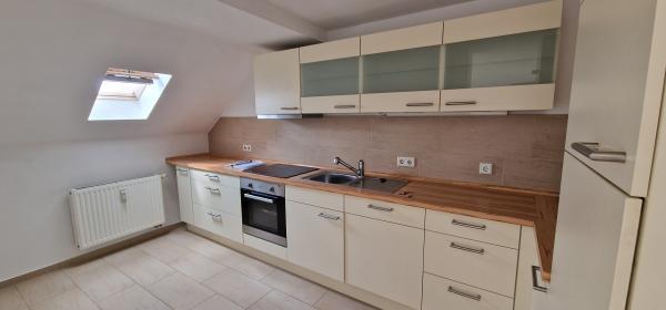Vermietung 3Raum Wohnung ClaraZetkinStr 27  02827 Görlitz  mit DSL, Separate K&uuml;che, Einbauk&uuml;che, Kabel TV, Balkon, Keller