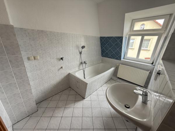Vermietung 2Raum Wohnung �ußere Zittauer Str 45  02708 Löbau   mit DSL, Separate K&uuml;che, Abstellkammer, Keller, Dachboden